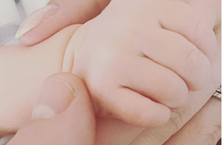 Chris Pratt e Katherine Schwarzenegger dão boas-vindas ao primeiro filho