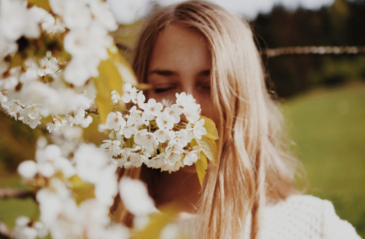 Como ficar no meio da natureza pode melhorar sua saúde mental e bem-estar