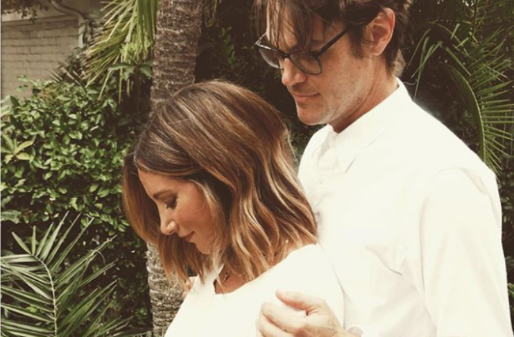 Ashley Tisdale está grávida, esperando o primeiro filho