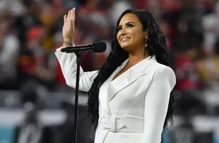 Demi Lovato afirma ter se comunicado com alienígenas
