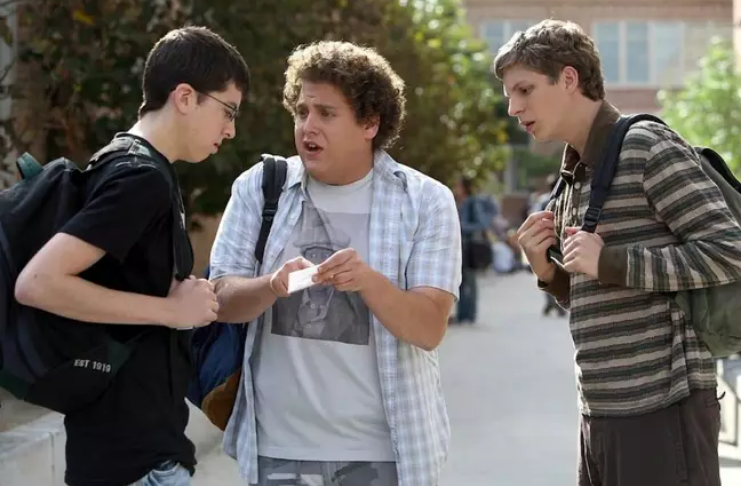 Elenco de Superbad se reune para assistir filme com fãs