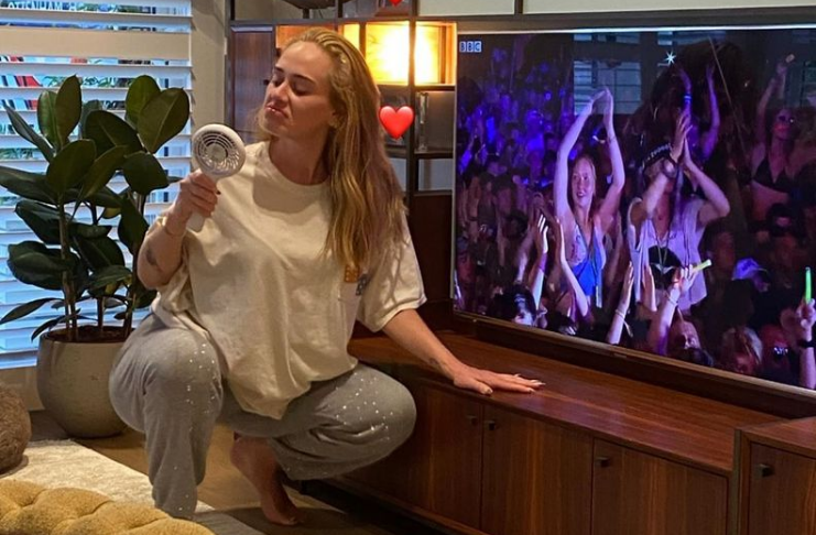 Adele apresentará Saturday Night Live na próxima semana, com H.E.R como convidado musical