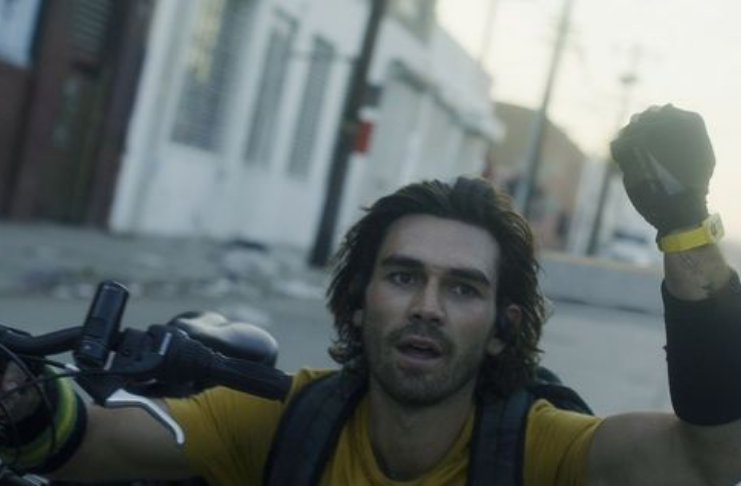 Trailer de Songbird do Michael Bay mostra mundo devastado pela pandemia