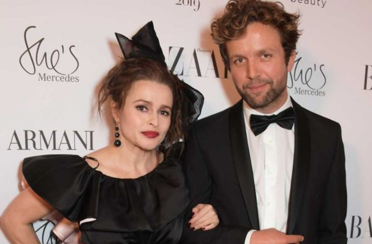 Helena Bonham Carter revela como conheceu namorado Rye Dag Holmboe