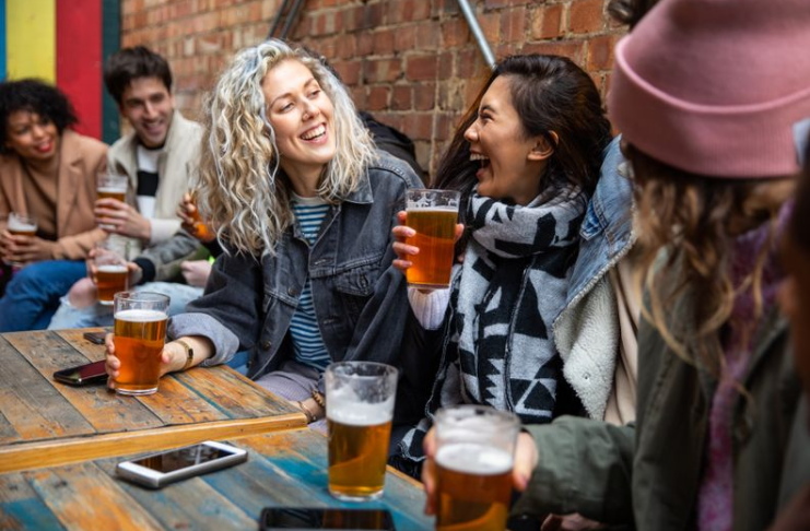 Três etapas para fazer amigos como um adulto