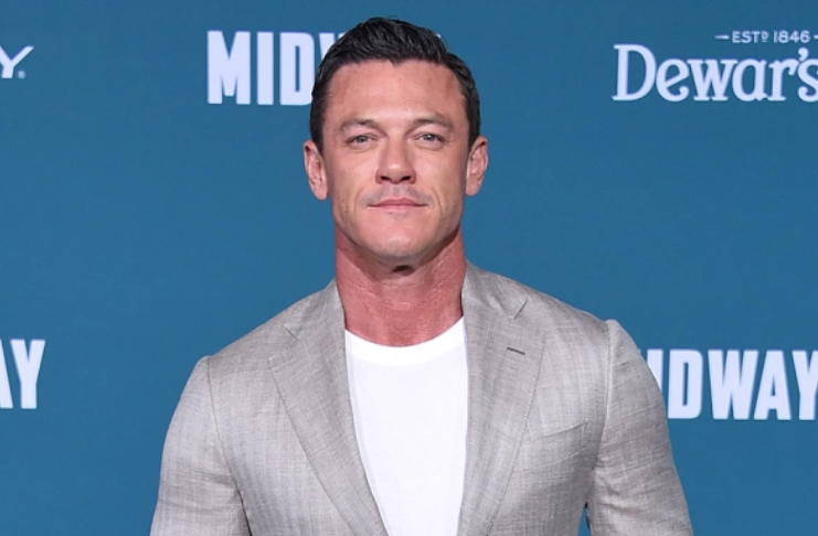 CAA agora assina com Luke Evans