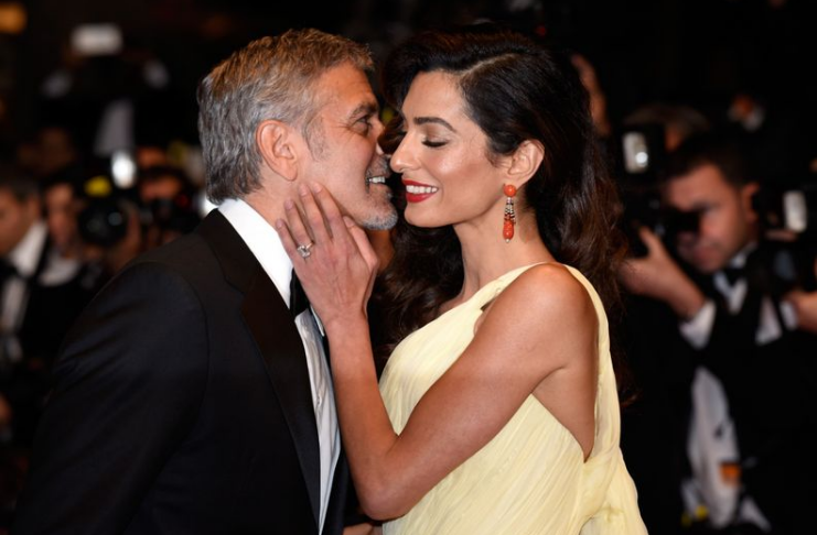 Amal Clooney agradece a George Clooney por apoio em seu livro