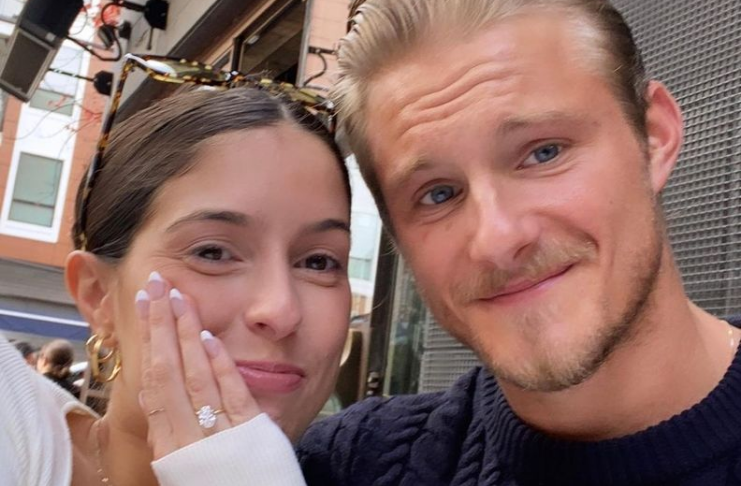 Estrela de Vikings, Alexander Ludwig, se casa com Lauren Dear em cerimônia íntima