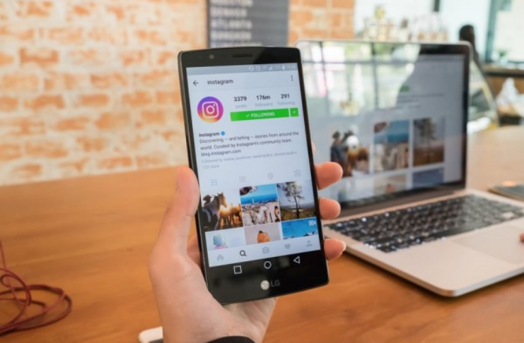 Stories do Instagram para desktops: novo visual não bloquearia página inteira com exibição em uma única janela!