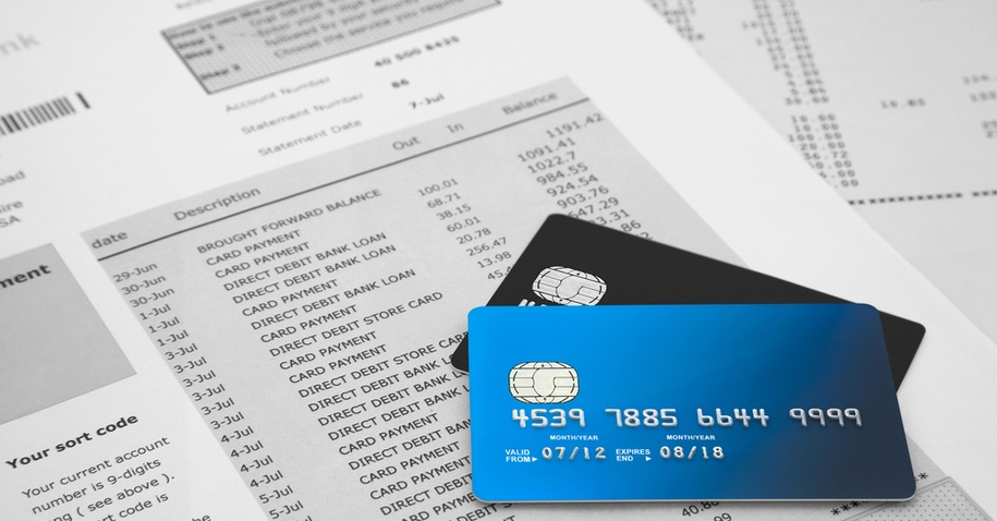 Descubra se vale a pena antecipar a fatura do cartão de crédito