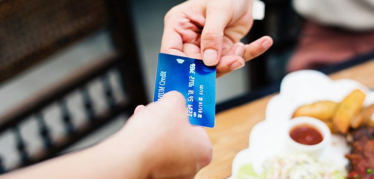 Veja como controlar o limite de mais de um cartão de crédito